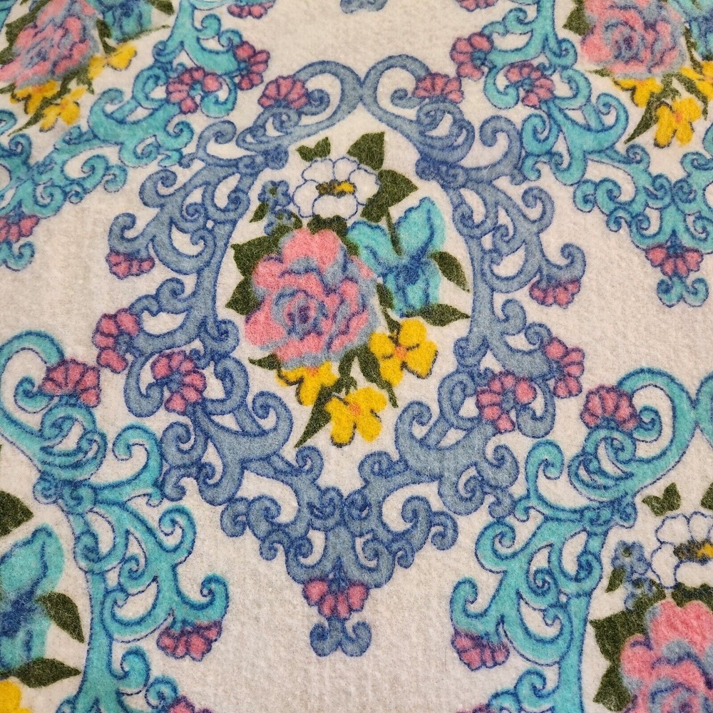 JC Penney Fashion Manor Floral Blue Satin Trim Blanket Twin Full Vintage - Picture 3 of 6